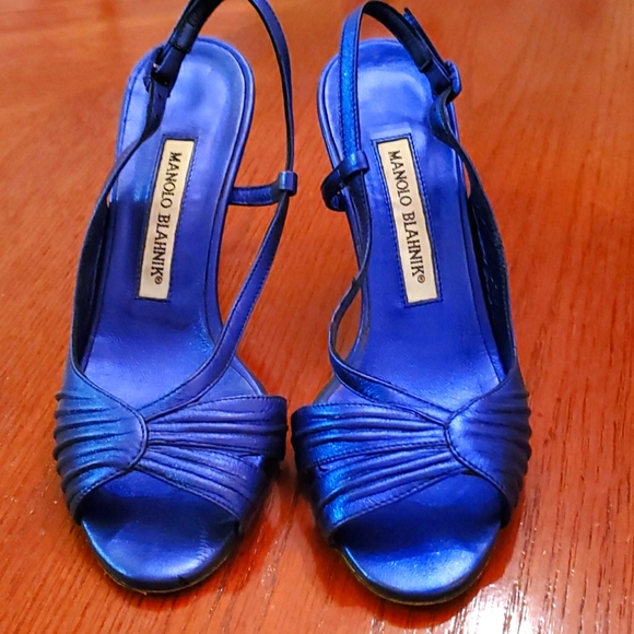 Manolo Blahnik Shoes - Manolo Blahnik Sapphire Slingback Heels